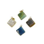 Pingente Piramide 25mm Dourado - 1 Und