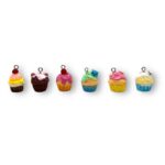 Pingente Resina Cupcake 20mm Diversos - 2 Unds