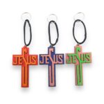 Chaveiro Cruz C/ Nome Jesus 80mm Madeira - 1 Und