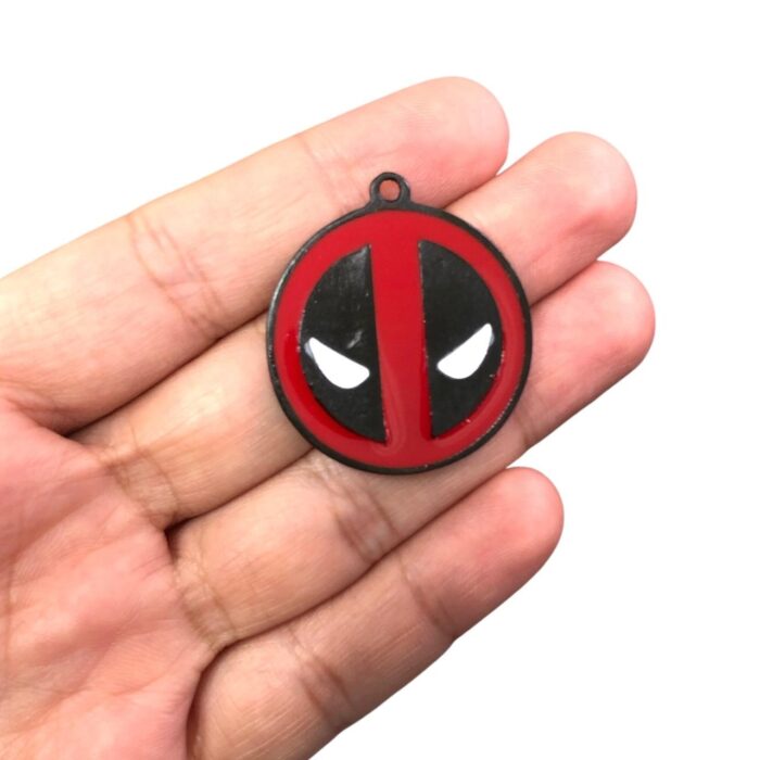 Pingente Deadpool 32mm - 1 Und - Imagem 2