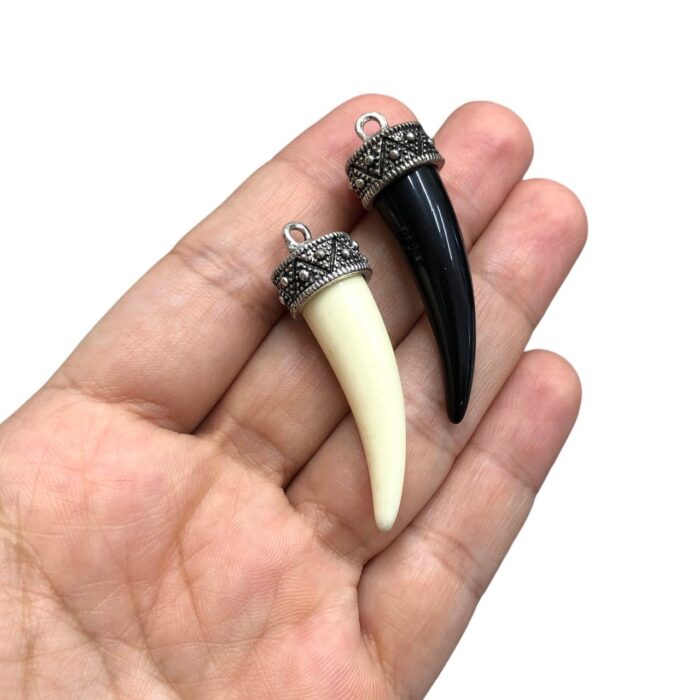 Pingente Chifre 49mm C/ Terminal - Und - Imagem 2