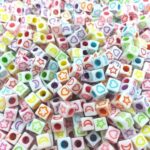 Conta Infantil Dado Mix 6mm Acrílico - 20 Gramas