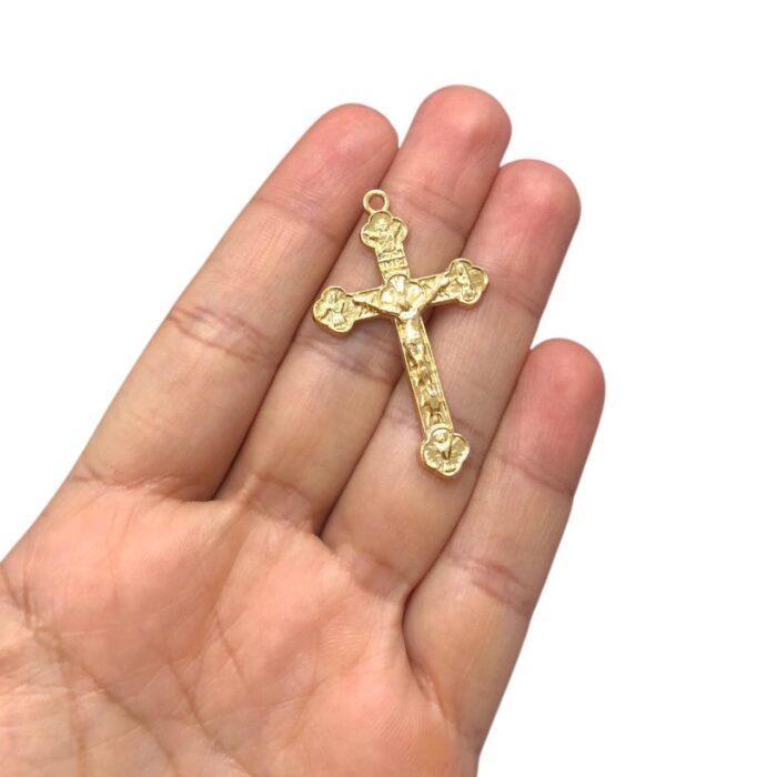 Pingente Cruz 46mm Trabalhada Dourado – 1 Und - Imagem 2