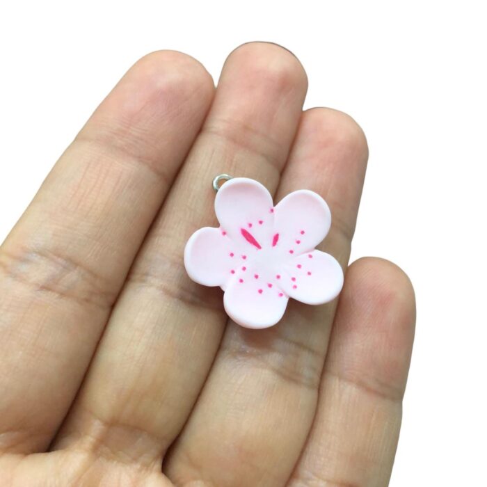 Pingente Infantil Flor 25mm Resina – 1 Und - Imagem 3