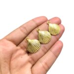 Pingente Concha 23mm C/Argola Dourado - 1 Und - Imagem 3