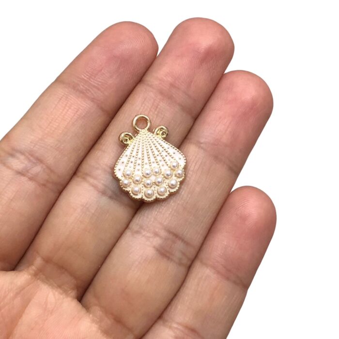 Pingente Concha Trabalhado C/ Pérola 21mm Dourado - 1 Und - Imagem 2