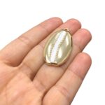 Pingente Buzio 42mm C/ Resina Dourado - 1 Und - Imagem 3