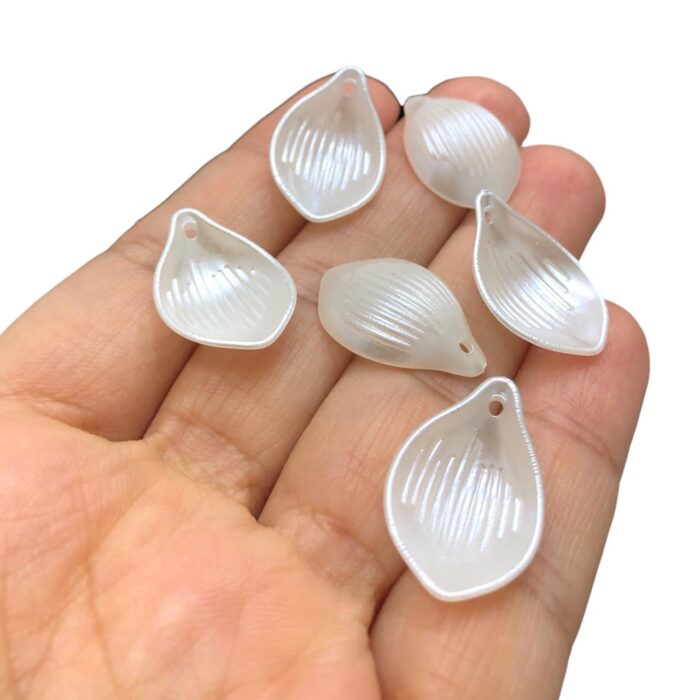 Conta Pétala Perolada 23mm Acrílico – 20 Gramas - Imagem 3