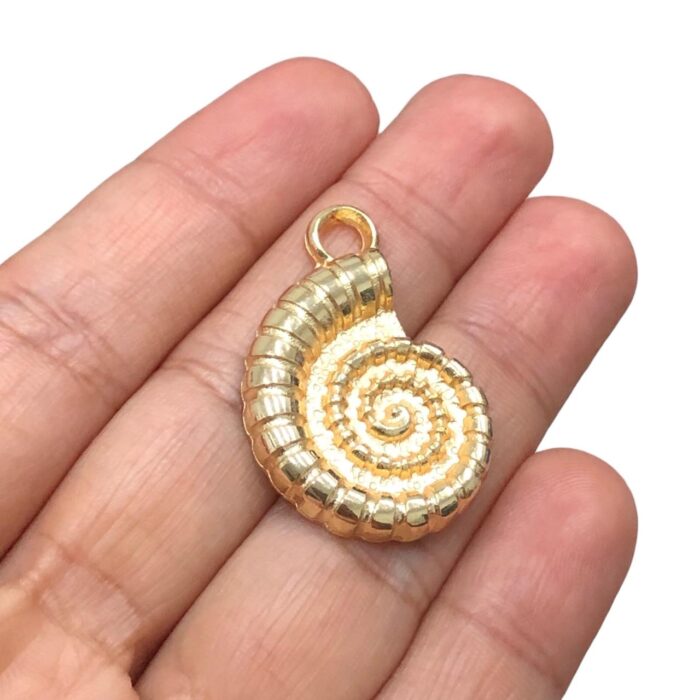 Pingente Caracol 37mm Dourado – 1 Und - Imagem 3