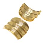 Pingente Curvado Trabalhado 35mm Dourado - 1 Und