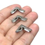 Cantoneira P/ Bolsa Trabalhada 1.7cm Níquel – 1 Und - Imagem 3