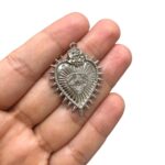 Pingente Coração 34mm Trabalhado Níquel – 1 Und - Imagem 3