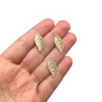 Pingente Folha Trabalhado 22mm Dourado - 1 Und - Imagem 2