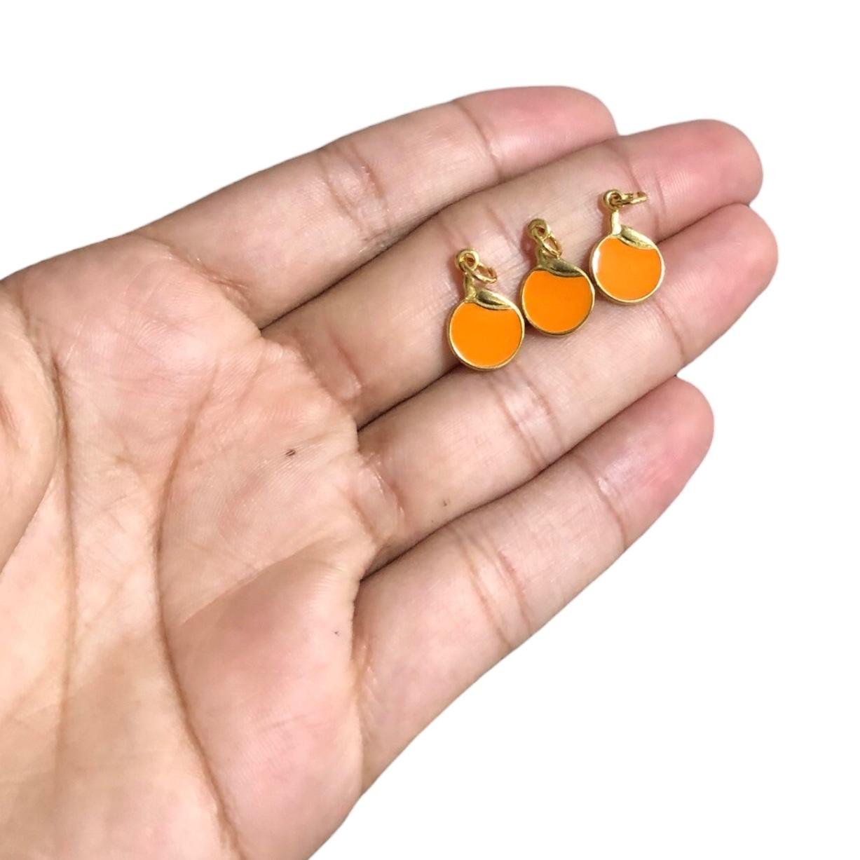 WhatsApp Image 2025-10-21 at 12.09.20 (5) Pingente Laranja 15mm C/ Argola Dourado - 1 Und - Imagem 2