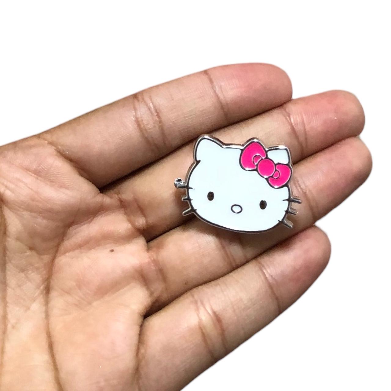 WhatsApp Image 2025-10-27 at 10.38.26 (12) Aplique P/ Crocs 23x32mm Abs Níquel– 1 Und - Imagem 2