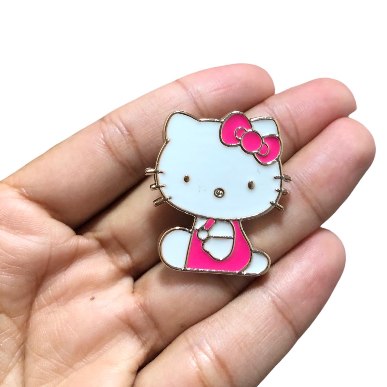 WhatsApp Image 2025-10-27 at 10.38.26 (23) Aplique P/ Crocs 31mm Abs Dourado – 1 Und - Imagem 2