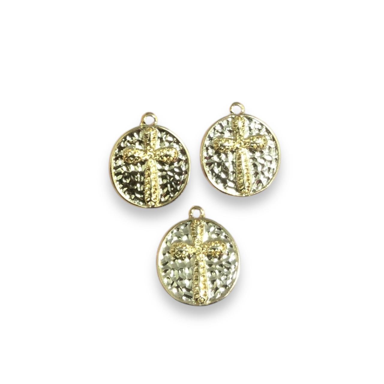 WhatsApp Image 2025-10-29 at 00.04.05 (49) Pingente Cruz Redondo 22mm Dourado - 1 Und - Imagem 1