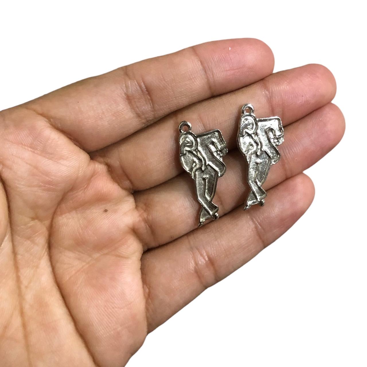 WhatsApp Image 2025-10-30 at 14.17.37 (6) Pingente Orixá Zé Pilintra 29mm Níquel - 1 Und - Imagem 2