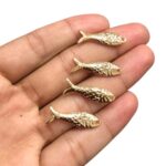 Pingente Peixe Trabalhado 24mm Dourado – 1 Und - Imagem 3