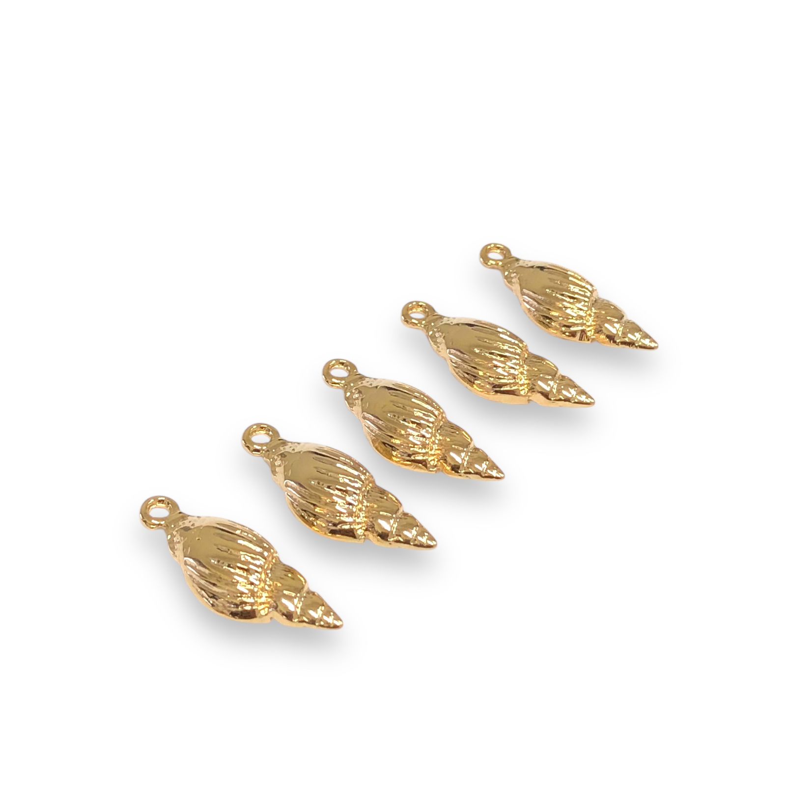 WhatsApp Image 2025-11-24 at 11.59.09 (2) Pingente Concha Trabalhada 25mm Dourado – 1 Und - Imagem 1