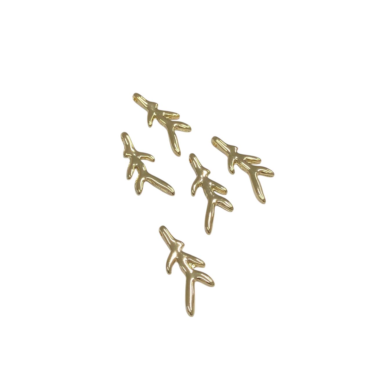 WhatsApp Image 2025-12-09 at 11.41.00 (3) Pingente Galho 31mm Dourado - 1 Und - Imagem 1