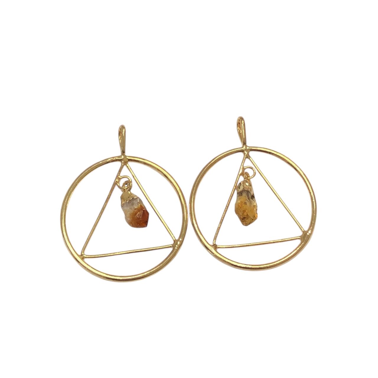 WhatsApp Image 2025-12-09 at 11.41.00 (7) Pingente Pedra Redondo C/ Retângulo 24mm Dourado - 1 Und - Imagem 1