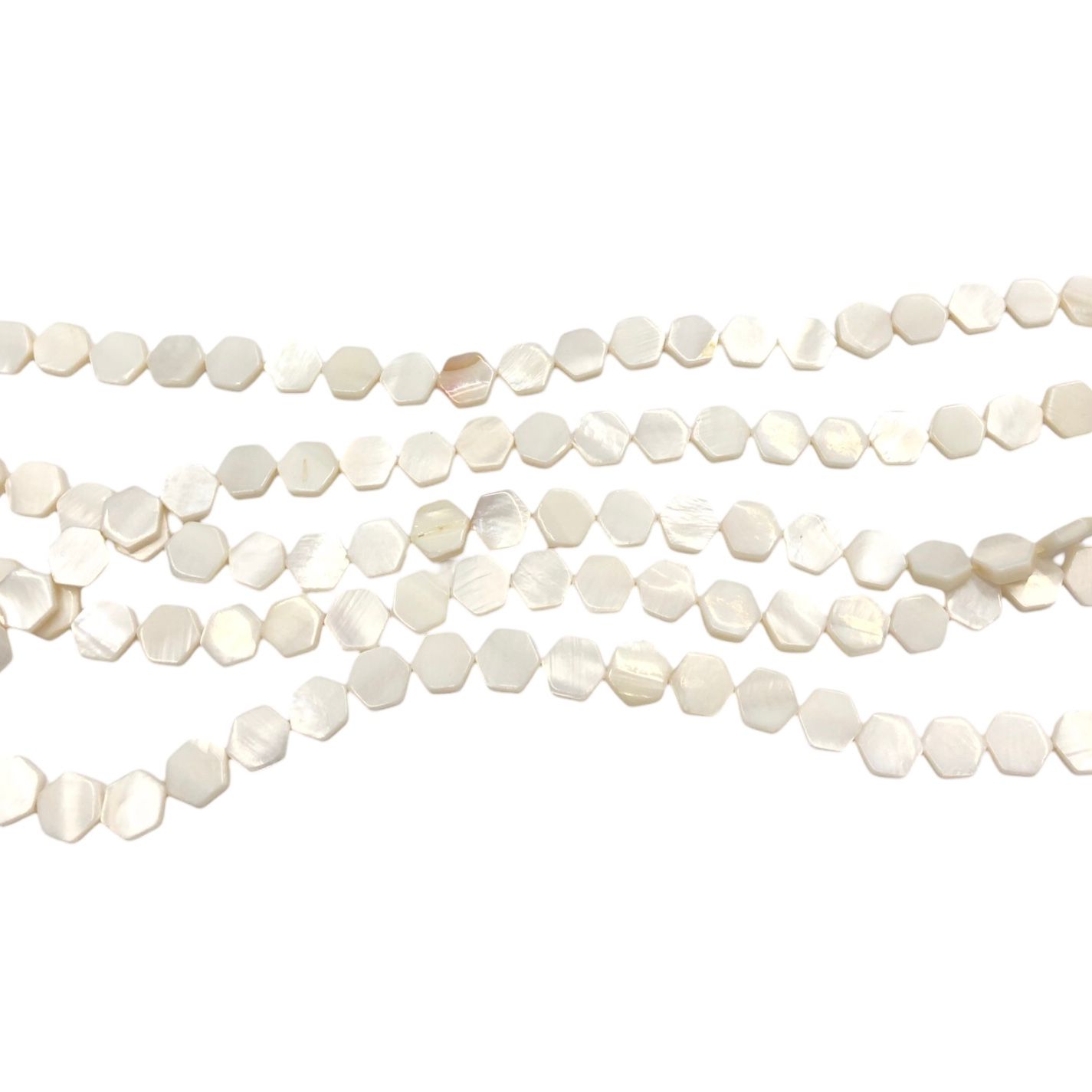 WhatsApp Image 2025-12-15 at 09.37.51 Fio Madrepérola Colmeia 8mm - 1 Fio - Imagem 1