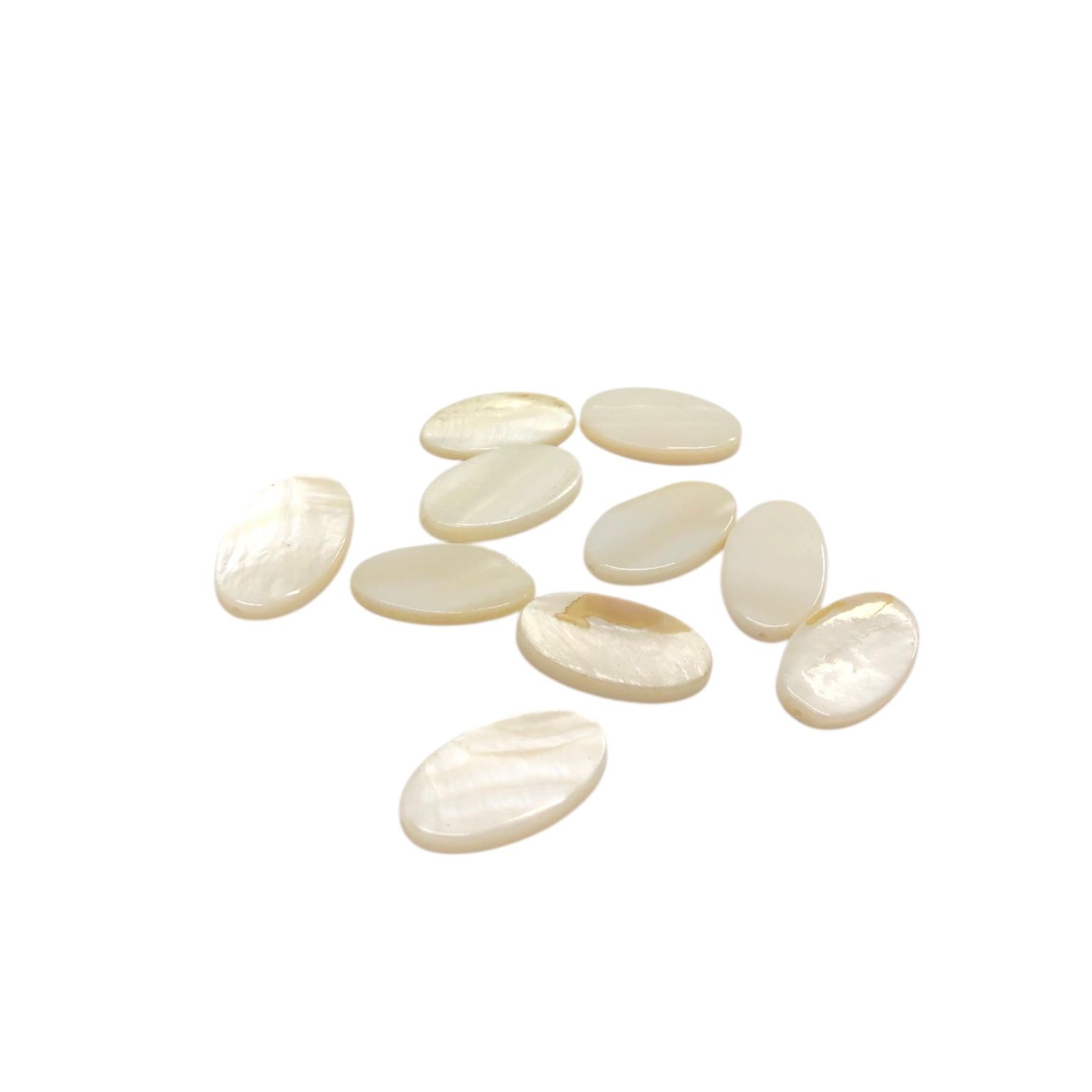 WhatsApp Image 2025-12-15 at 17.00.23 Passante Madrepérola Oval 15x25mm - C/ 10 Unds - Imagem 1