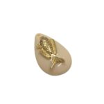 Pingente Gota C/ Peixe 35x60mm Dourado – 1 Und - Imagem 3