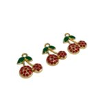 Pingente Cereja 17mm C/ Strass Dourado - 1 Und - Imagem 3