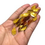 Pingente Folha Pvc 12x18mm C/ 2 Furos Dourado - 20 Gramas - Imagem 2