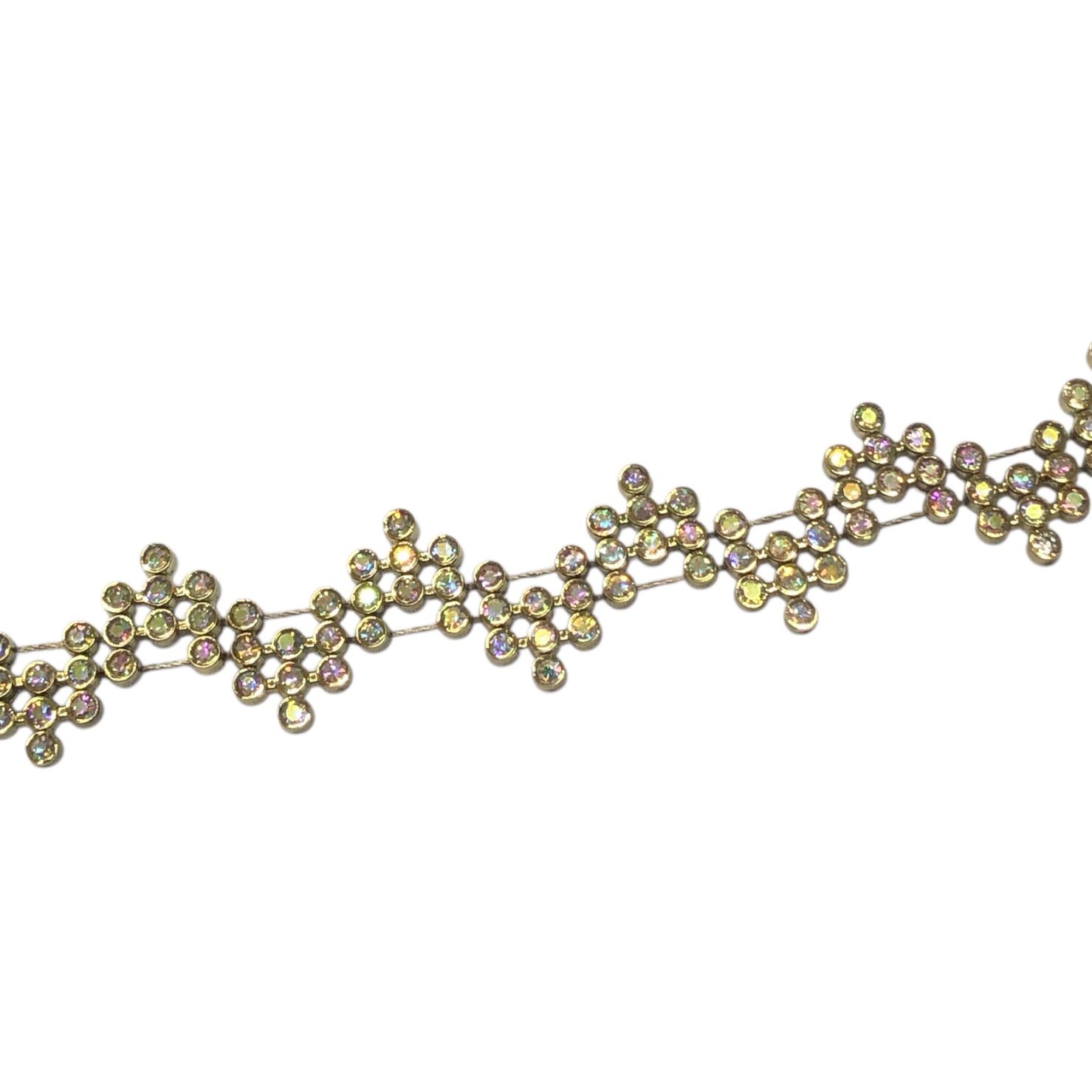 WhatsApp Image 2026-01-29 at 16.51.39 (2) Galão Passamanaria 2cm C/ Strass Abs Dourado - Metro - Imagem 1