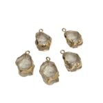 Pingente Pedra Disforme C/ Borda Dourado – 1 Und