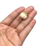 Pingente Abóbora 20mm Resina C/ Dourado - 1 Und - Imagem 2