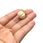 Pingente Abóbora 20mm Resina C/ Dourado - 1 Und - Imagem 3