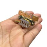 Fecho P/ Bolsa Torniquete Triangular 31x44mm Dourado – 1 Und - Imagem 4