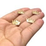 Pingente Coroa 15mm Dourado - 10 Unds - Imagem 3