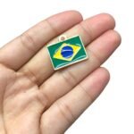 Pingente Bandeira Brasil 20x23mm C/ Resina Dourado - 1 Und - Imagem 4