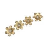 Conta Flor Pérola C/ Dourado 47mm Resina - 20 Gramas