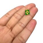 Pingente Bandeira Brasil 14mm C/ Resina Dourado - 1 Und - Imagem 4