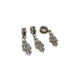 Entremeio P/ Pulseira Pandora Mão Hamsa 27mm Níquel – 1 Und
