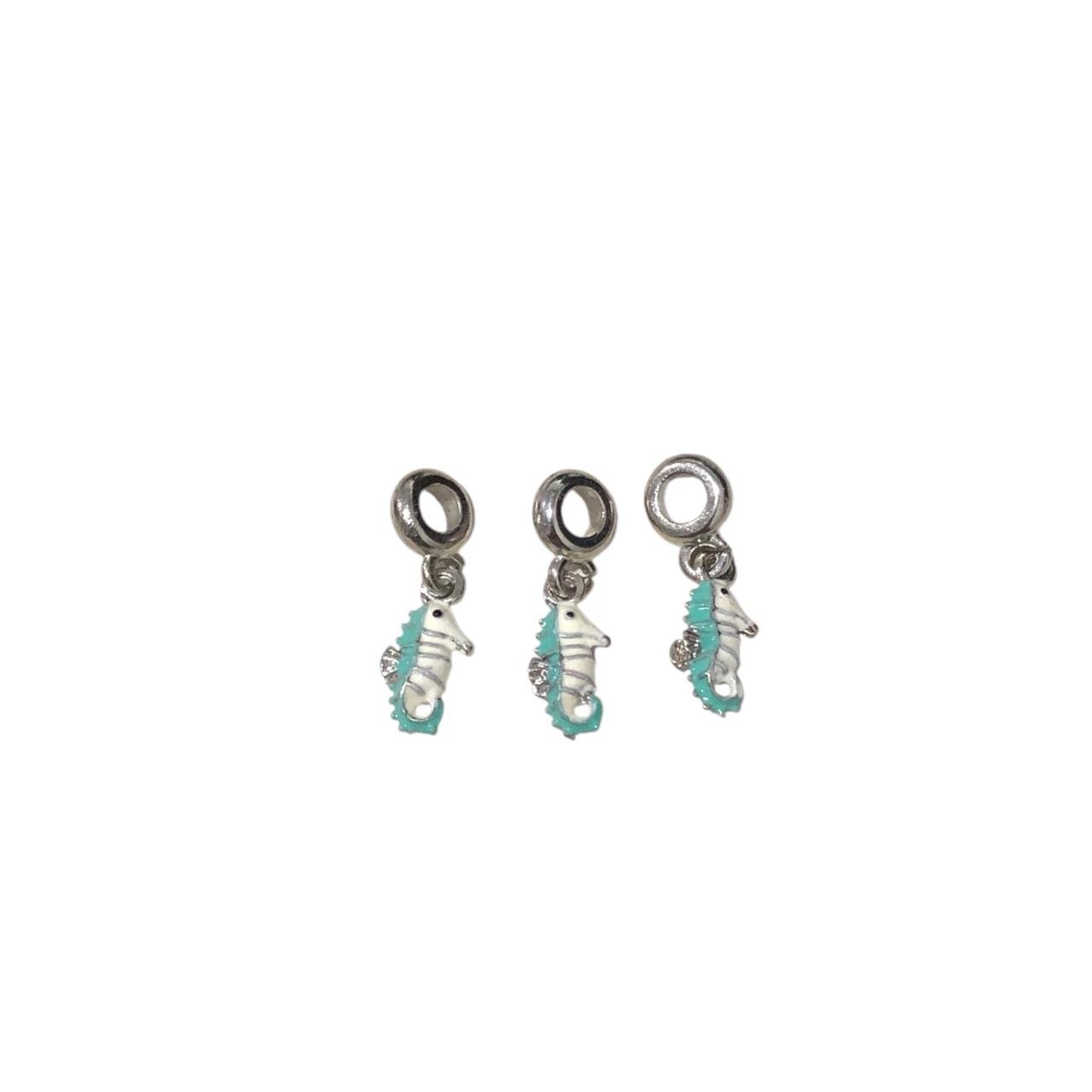 WhatsApp Image 2026-05-31 at 23.17.49 (9) Entremeio P/ Pulseira Pandora Cavalo Marinho 24mm Níquel – 1 Und - Imagem 1