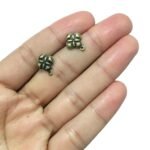 Base Brinco Flor 13mm Ouro Velho - 3 Pares - Imagem 4