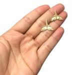 Pingente Calda Baleia 17mm Dourado - 1 Und - Imagem 2