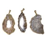 Pingente Pedra Disforme C/ Charneira Dourado – 1 Und