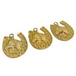 Pingente Ferradura C/ Cavalo 36mm Dourado - 1 Und