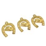 Pingente Ferradura C/ Chapéu 28mm Dourado - 1 Und - Imagem 4