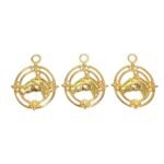 Pingente Redondo Vazado C/ Cavalo 47mm Dourado – 1 Und