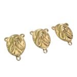 Entremeio Oval N. Senhora 23mm Dourado - 1 Und