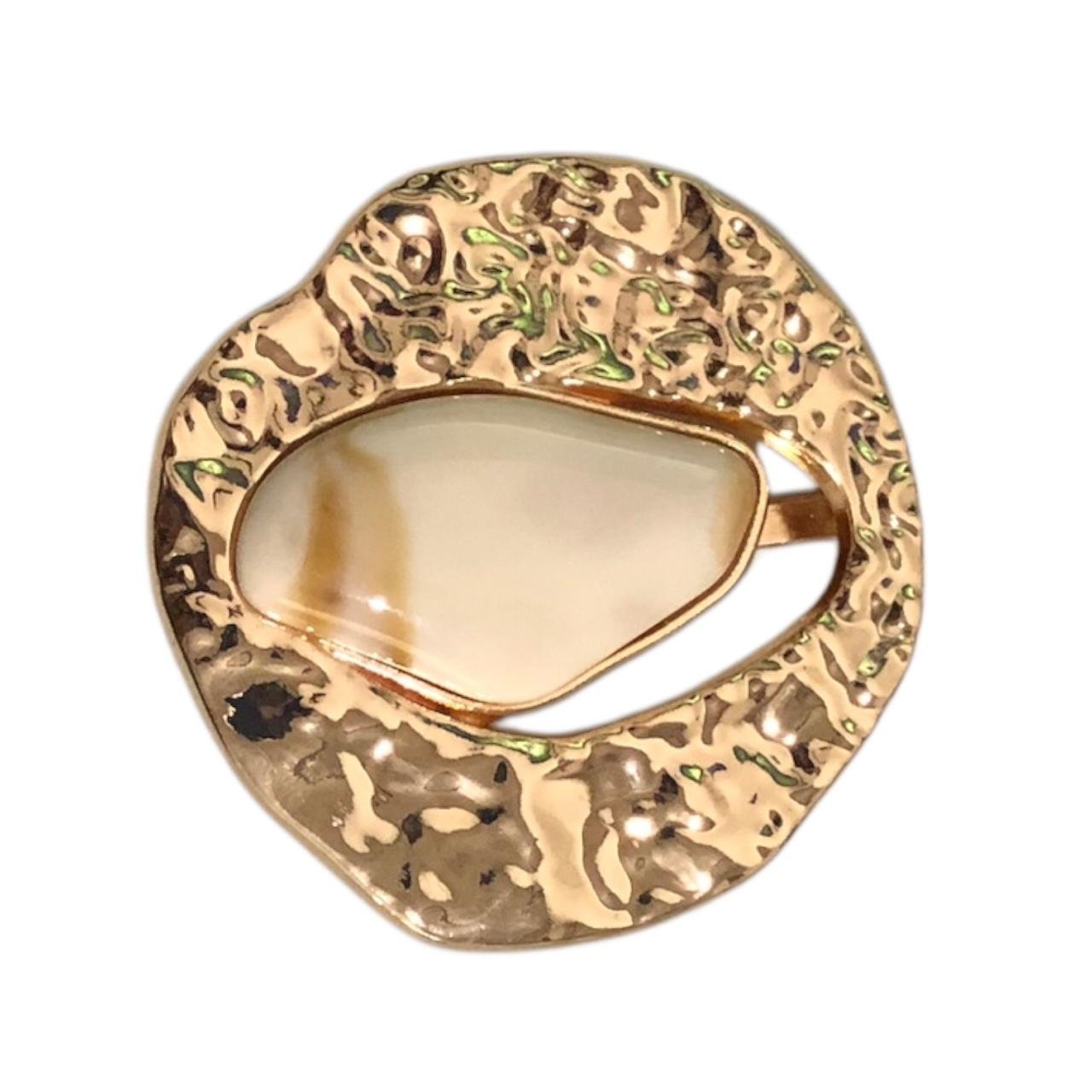 WhatsApp Image 2026-08-21 at 00.57.01 Fivela Disforme C/ Resina 55mm Dourado – 1 Und - Imagem 1